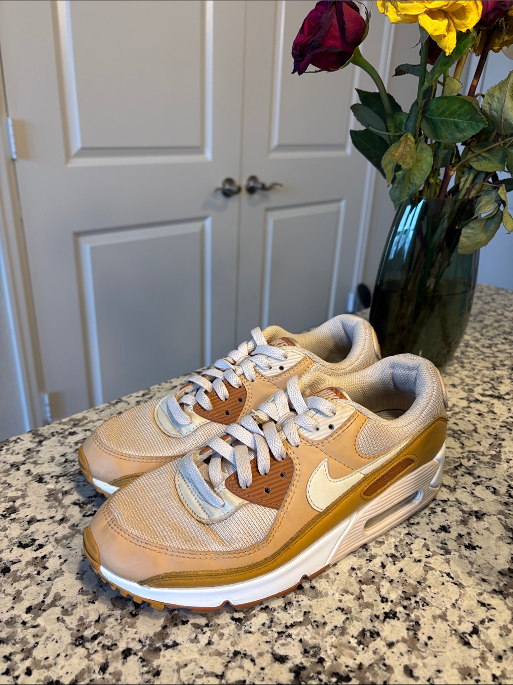 Nike Women's Sneakers Beige Tan Gold